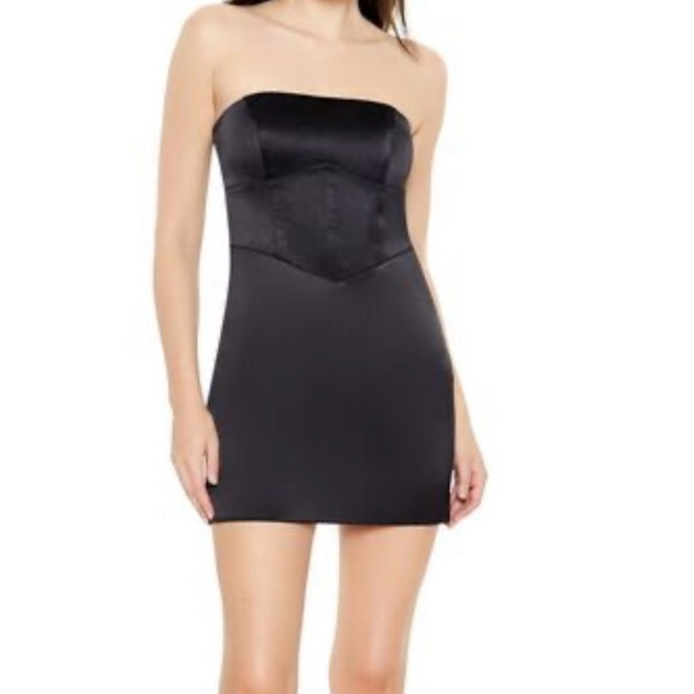 Strapless corset style mini dresss